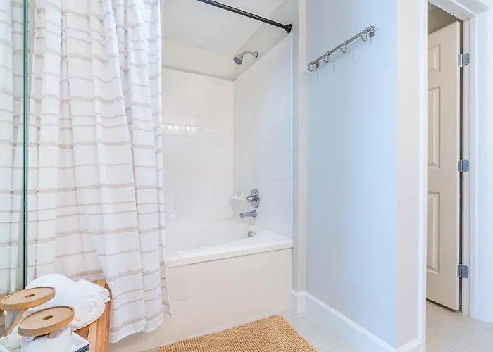 Club 1705b By Youngs Suncoast Apartment Gulf Shores