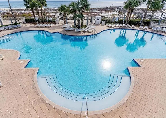 Apartment Club 1705b By Youngs Suncoast