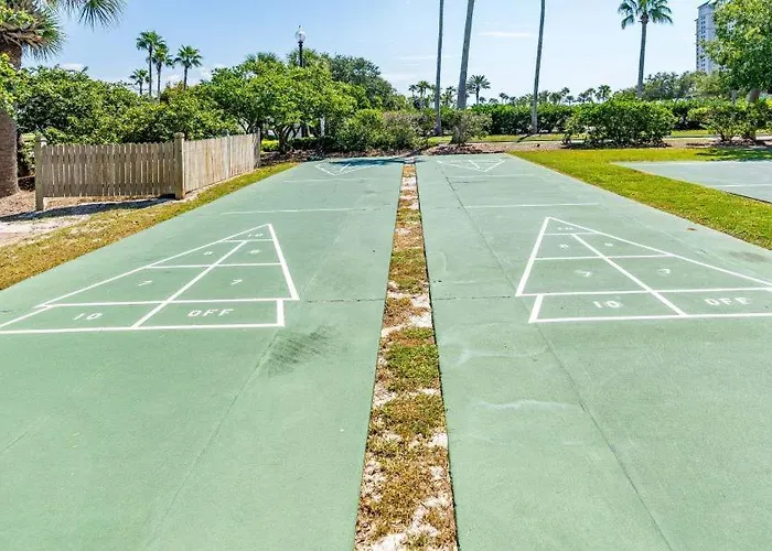 Club 1705b By Youngs Suncoast Apartment *