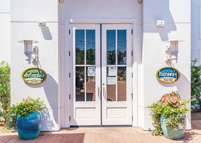 Club 1705b By Youngs Suncoast *